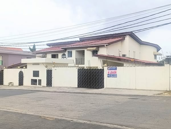 VILLA JUMELEE 14 PIECES